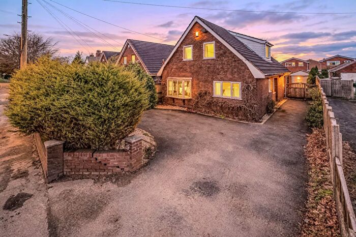 3 Bedroom Detached House For Sale In Balshaw Lane, Euxton, PR7