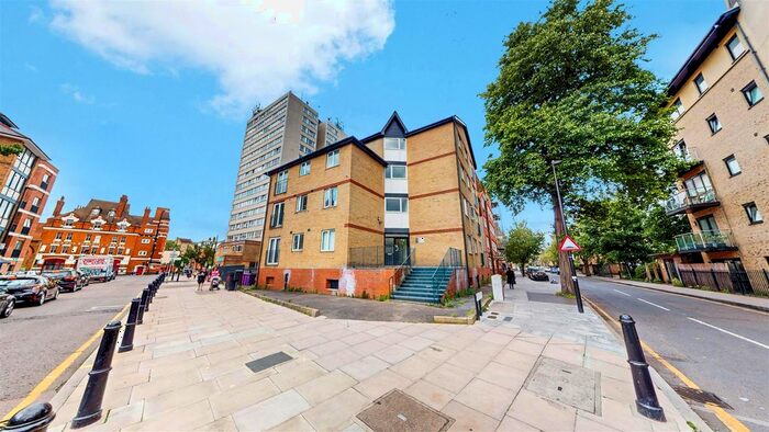 1 Bedroom Flat To Rent In Astra Apartments, Globe Road, Bethnal Green, E2