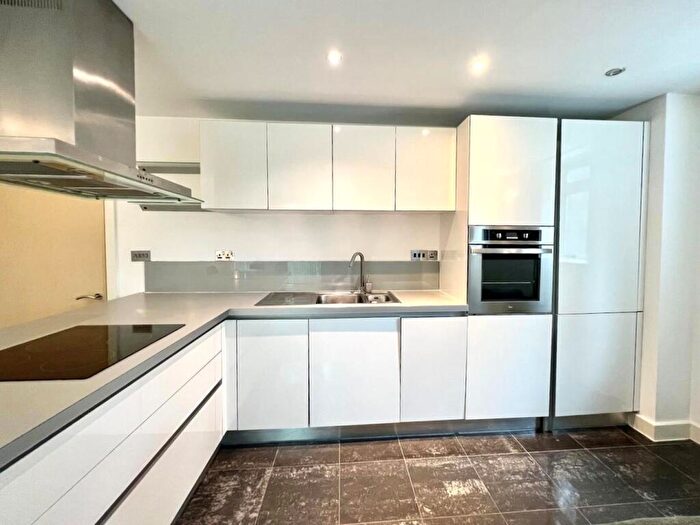 2 Bedroom Apartment To Rent In Riverside Lodge, Palatine Road, Manchester, M20
