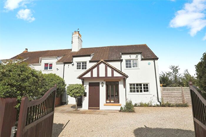 4 Bedroom Semi-Detached House For Sale In Murcot, Broadway, Worcestershire, WR12
