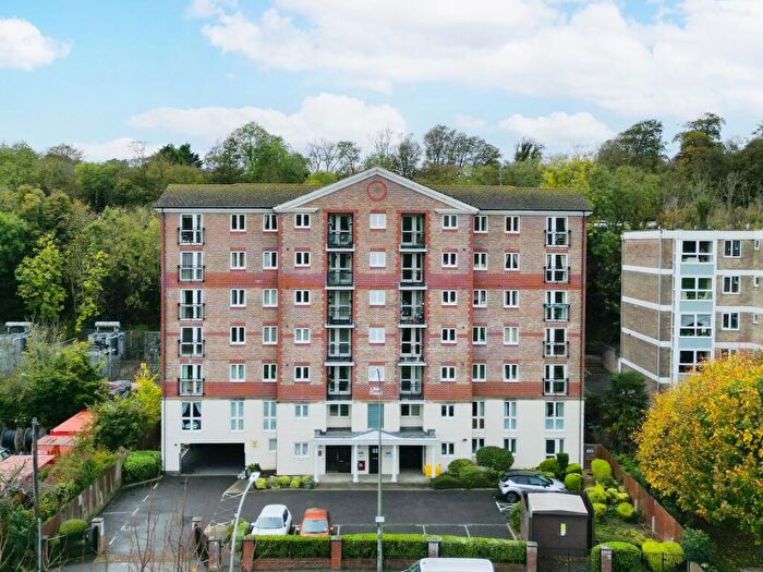 2 Bedroom Flat For Sale In London Road, Patcham, BN1