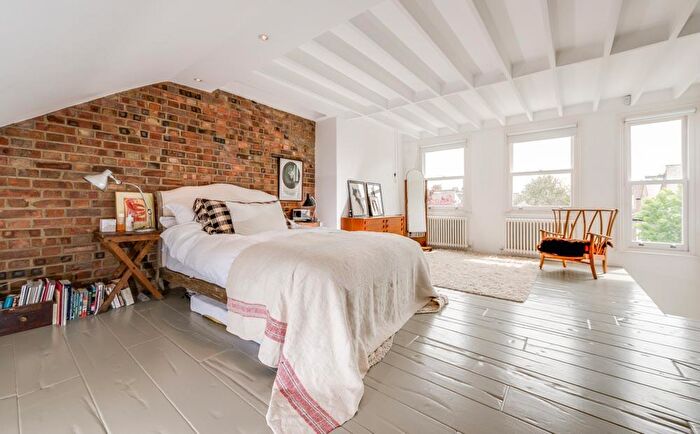 5 Bedroom Semi-Detached House To Rent In Sellons Avenue, London, NW10