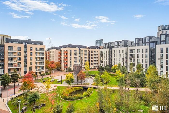 1 Bedroom Flat To Rent In Waterman House, London, E15