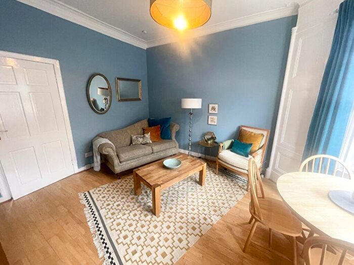 1 Bedroom Flat To Rent In Thomson Avenue, Johnstone, Renfrewshire, PA5