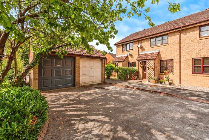 2 Bedroom Terraced House For Sale In Pickwick Close, West Totton, Southampton, SO40