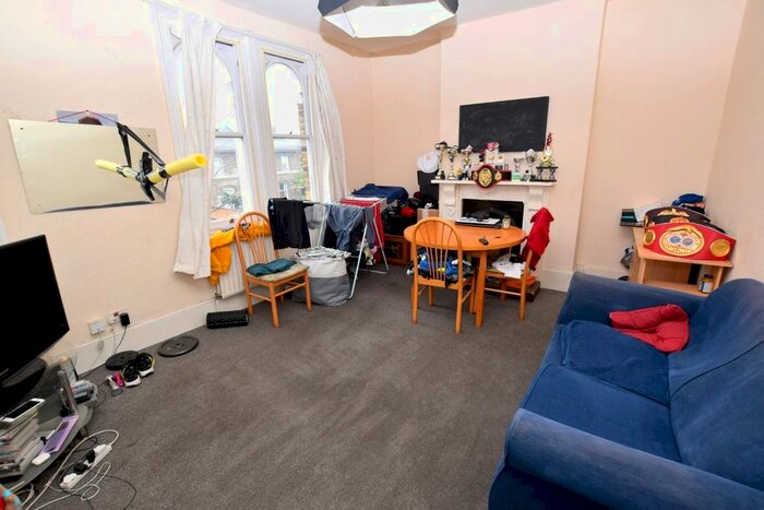 3 Bedroom Flat To Rent In Chobham Road, Stratford, E15