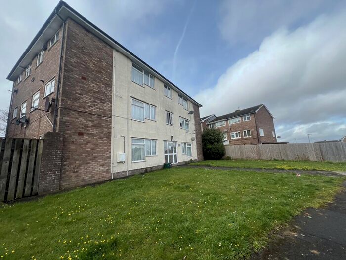 Studio To Rent In Pant-y-Celyn Road, Llandough, Penarth, CF64