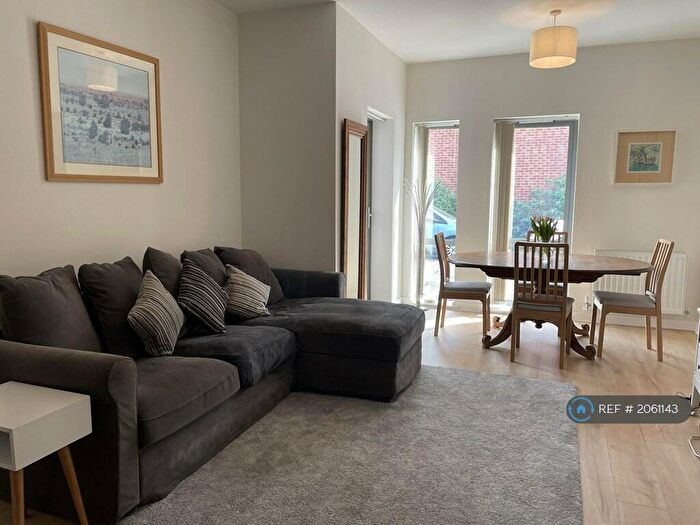 2 Bedroom Flat To Rent In Stillhouse Lane, Bristol, BS3