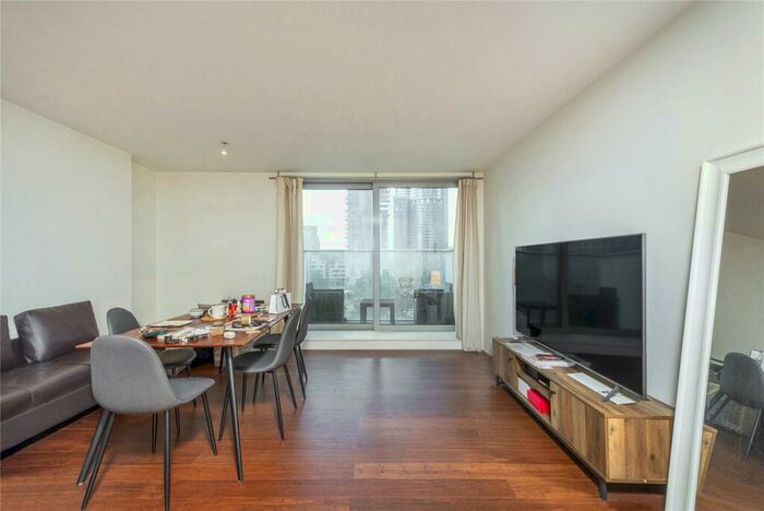 2 Bedroom Flat To Rent In Pan Peninsula West, Pan Peninsula Square, E14