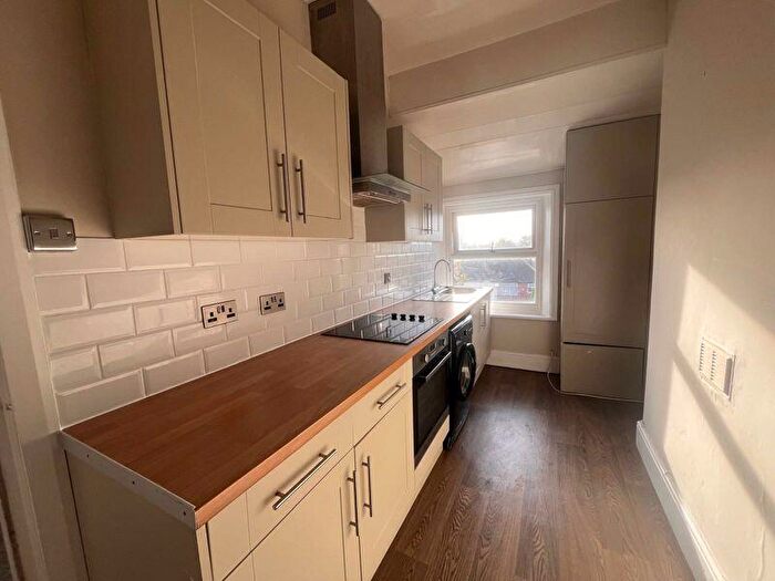 2 Bedroom Flat To Rent In Park Terrace, Liverpool, L22