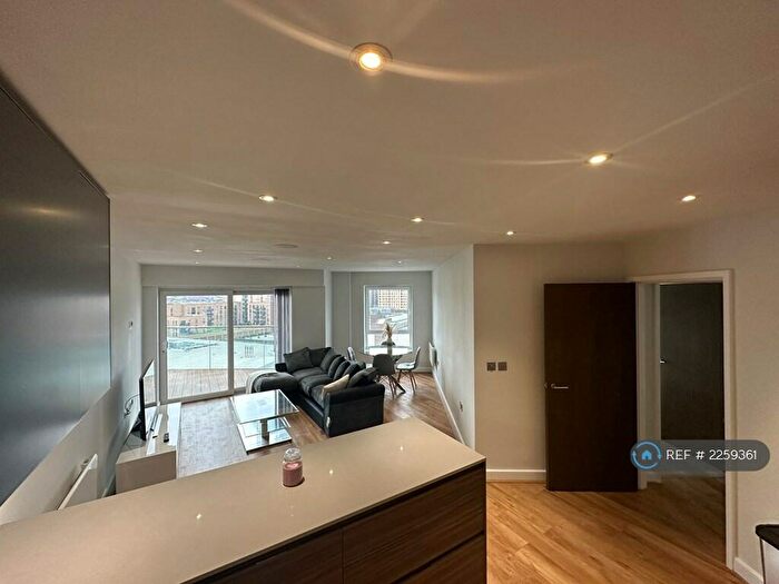 1 Bedroom Flat To Rent In Aerodrome Road, London, NW9