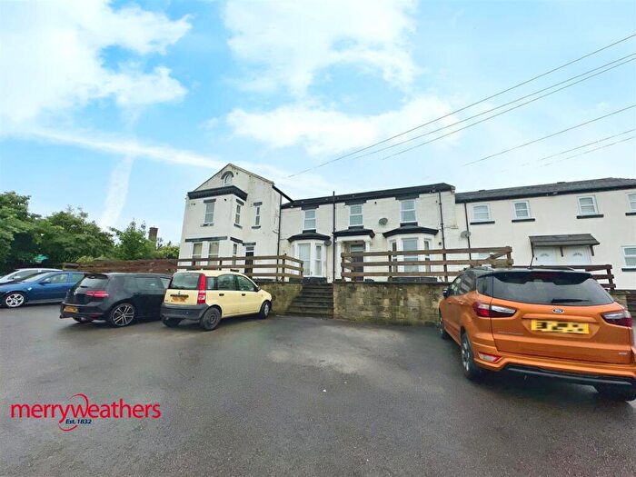 2 Bedroom Flat To Rent In Millhouse Court, Dalton, Rotherham, S65