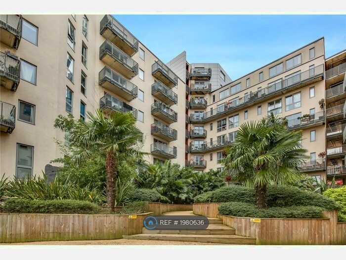 2 Bedroom Flat To Rent In Wick Lane, London, E3