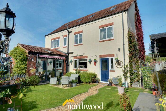 5 Bedroom Detached House For Sale In Blacksmith Lane, Asselby, Goole, DN14