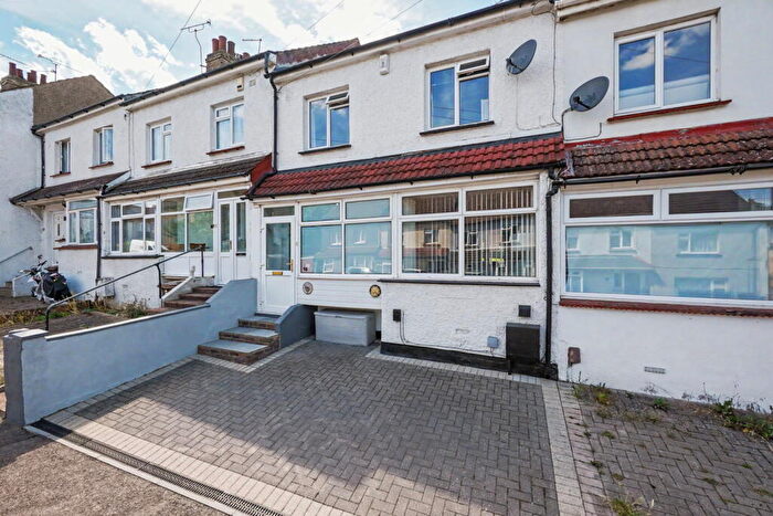 3 Bedroom Terraced House For Sale In Horsted Avenue, Chatham, ME4
