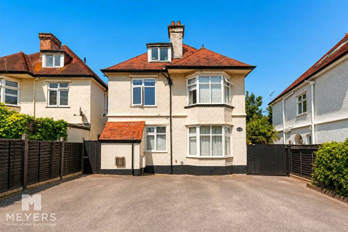 1 Bedroom Flat For Sale In Belle Vue Crescent, Bournemouth, BH6