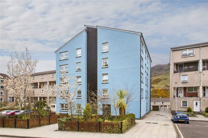 1 Bedroom Flat To Rent In Edinburgh, EH8