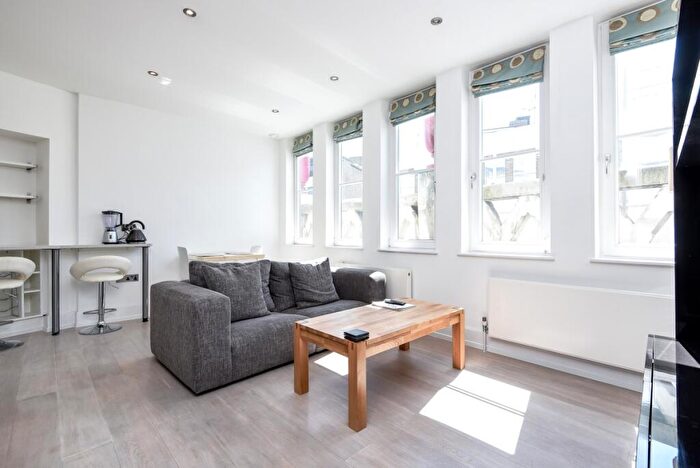 2 Bedroom Flat To Rent In Albemarle Way, Clerkenwell, London, EC1V
