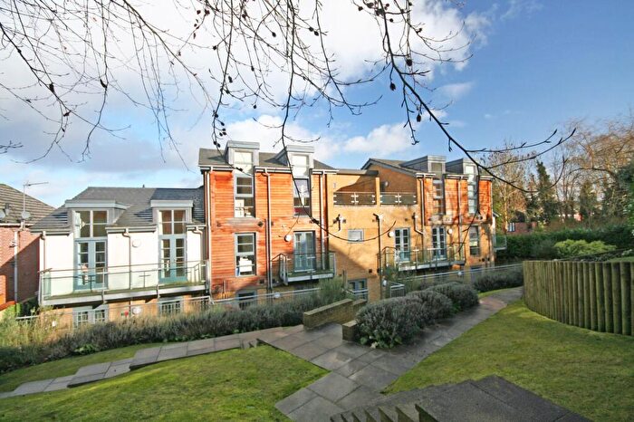 1 Bedroom Flat For Sale In Kingsmead Road, High Wycombe, HP11