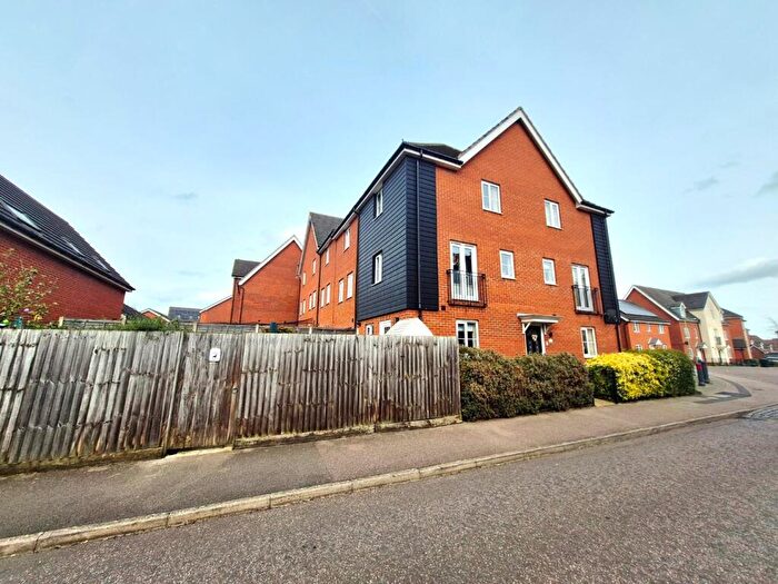 3 Bedroom End Of Terrace House For Sale In Wagtail Drive, Stowmarket, IP14