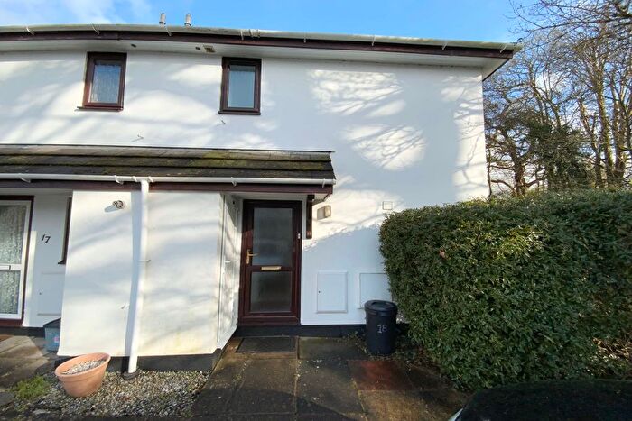 2 Bedroom Maisonette To Rent In Rivercourt, Tavistock, PL19