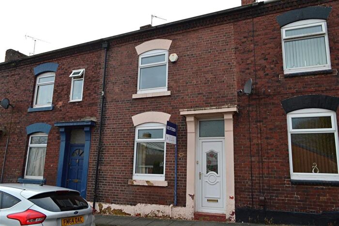 2 Bedroom Terraced House To Rent In Wyndale Road, Oldham, OL8