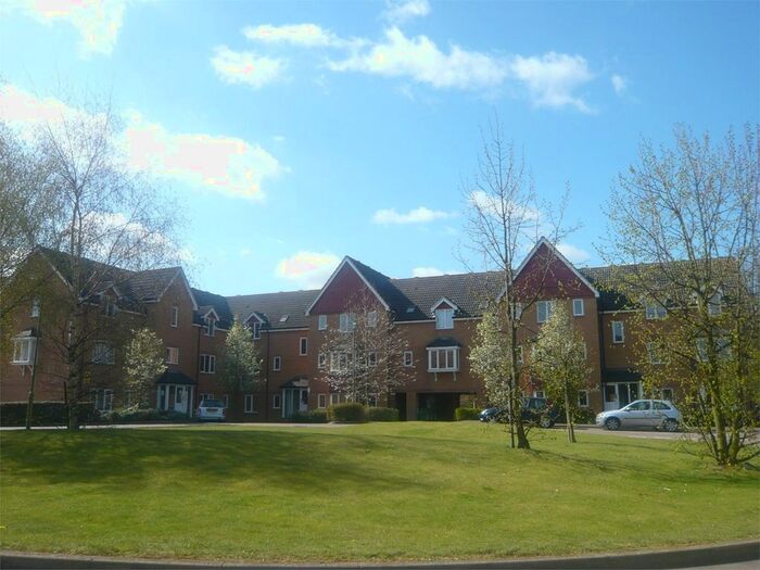 1 Bedroom Flat To Rent In Redoubt Close, Hitchin, SG4