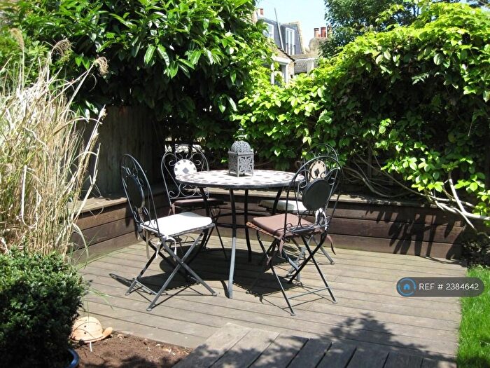 1 Bedroom Flat To Rent In St John's Hill Grove, Clapham Junction, SW11