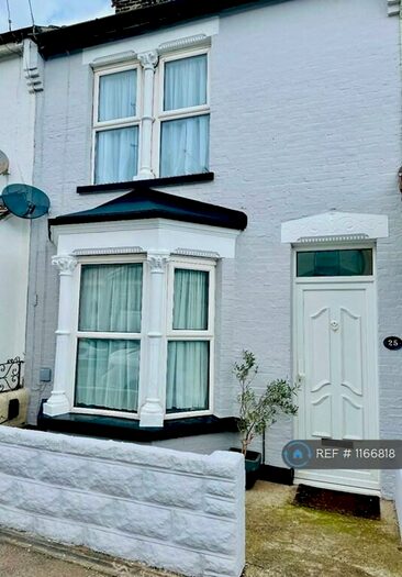 3 Bedroom Terraced House To Rent In Granville Road, Gillingham, ME7