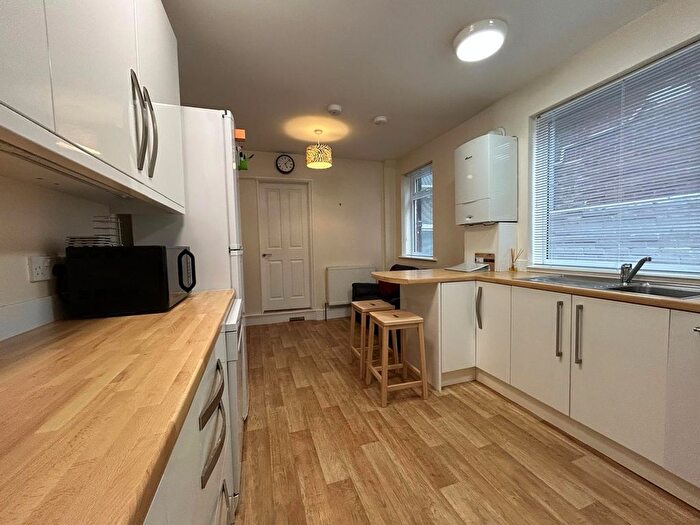 5 Bedroom Terraced House To Rent In Priory Road, Exeter, EX4