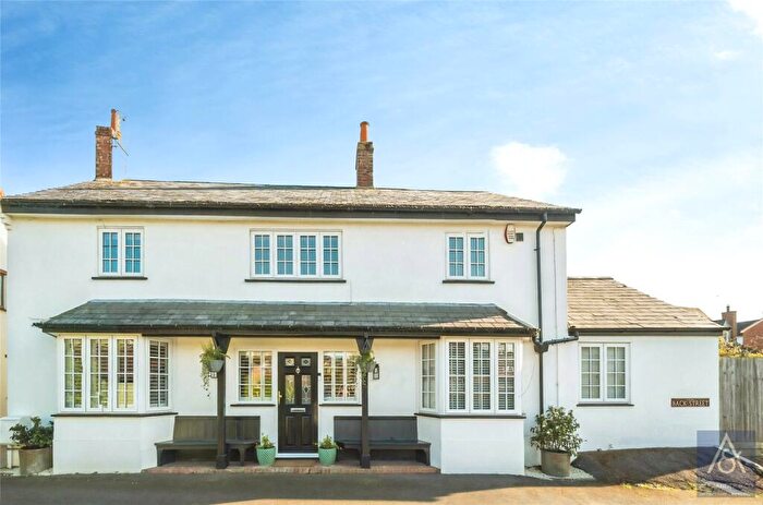 4 Bedroom Detached House For Sale In Back Street, Gawcott, Buckingham, MK18