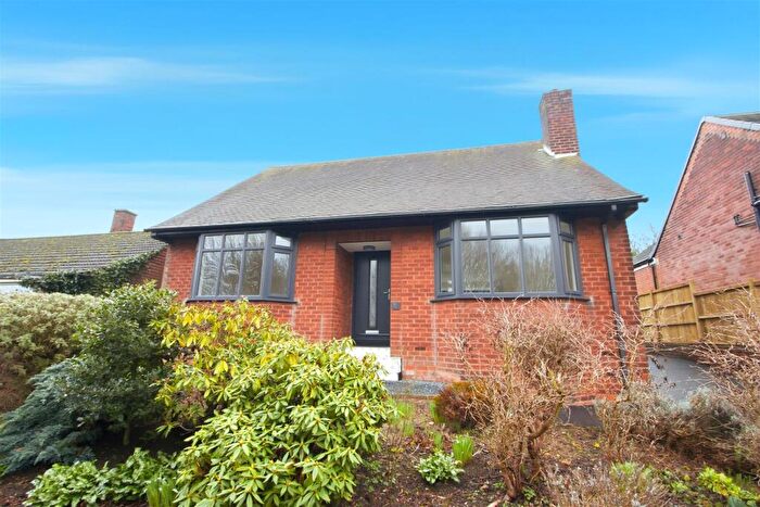 2 Bedroom Detached Bungalow For Sale In Brimington Road, Tapton, Chesterfield, S41