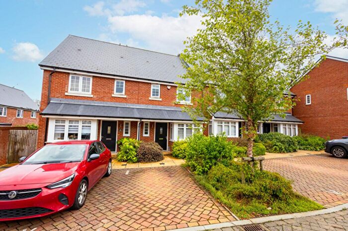 3 Bedroom Terraced House For Sale In Curzon Avenue, Folkestone, CT20