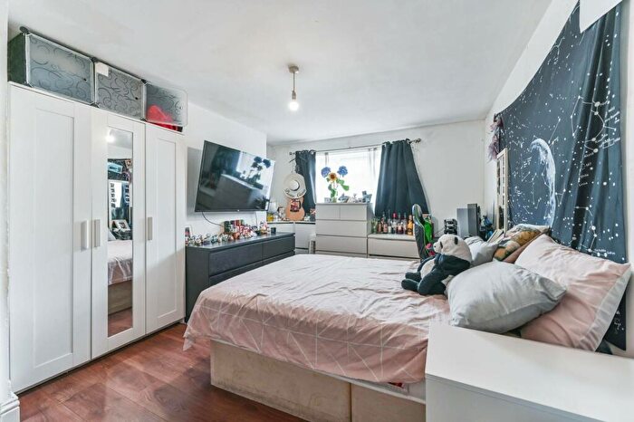 1 Bedroom Flat To Rent In Moffat Road, Thornton Heath, CR7