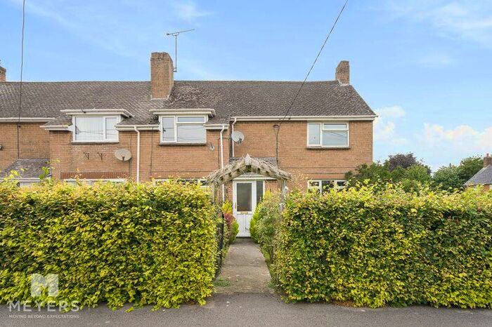 4 Bedroom Semi-Detached House For Sale In Green Close, Bere Regis, BH20