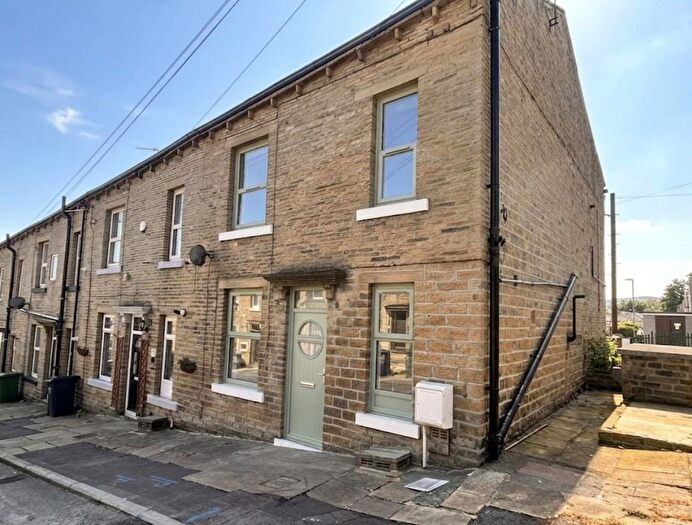 2 Bedroom End Of Terrace House For Sale In Hanover Street, Sowerby Bridge, HX6