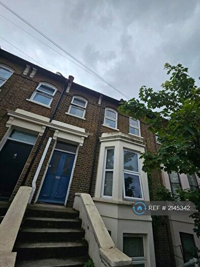 2 Bedroom Flat To Rent In Crescent Road, London, E13