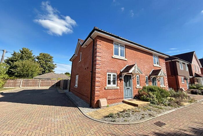 2 Bedroom House To Rent In Oakley, Basingstoke, RG23