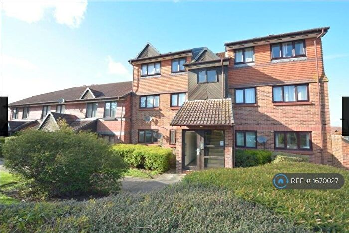 2 Bedroom Flat To Rent In Maltings Lane, Witham, CM8
