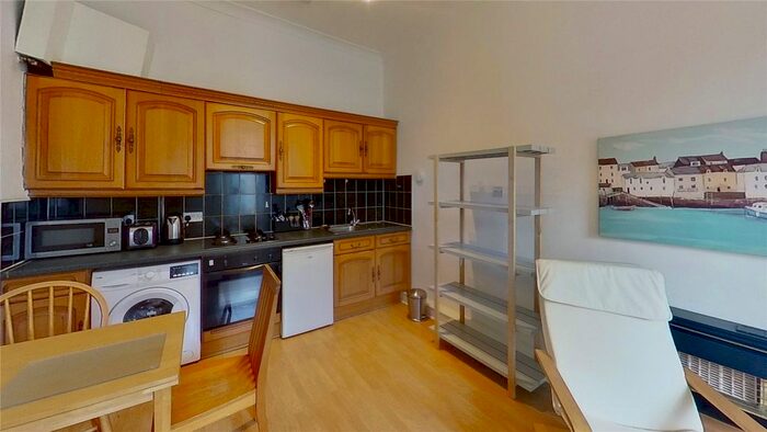 1 Bedroom Flat To Rent In Lady Lawson Street, Edinburgh, EH3