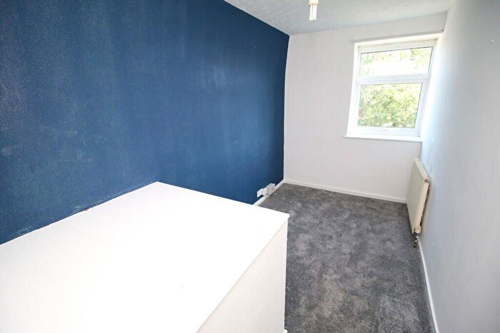 3 Bedroom Semi-Detached House For Sale In Scholfield Road, Keresley End, Coventry, Warwickshire, CV7