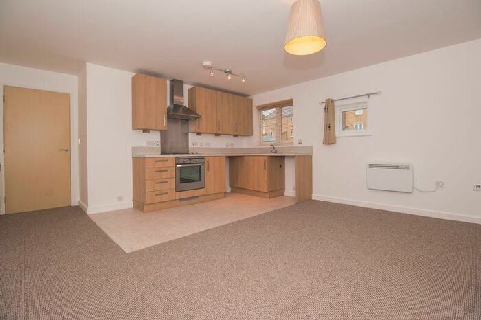 2 Bedroom Apartment To Rent In Arnold Road, Mangotsfield, BS16