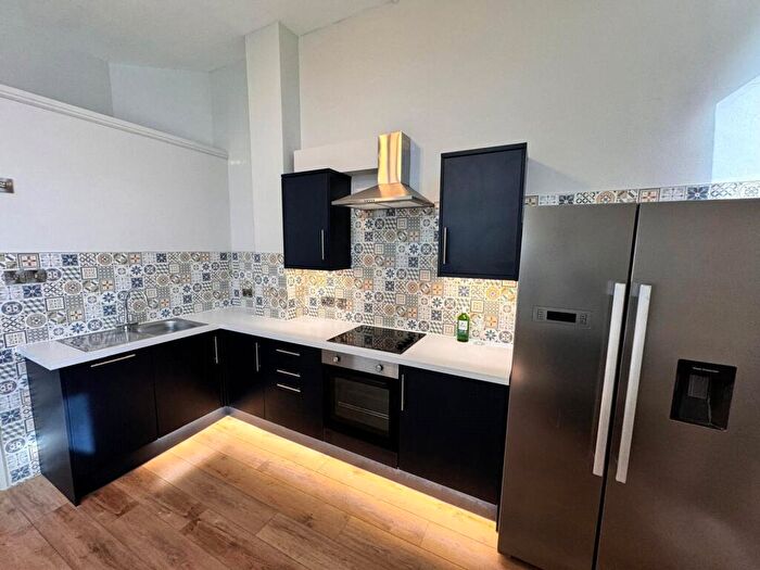 1 Bedroom Property To Rent In Merchants Road, Hotwells, Bristol, Somerset, BS8