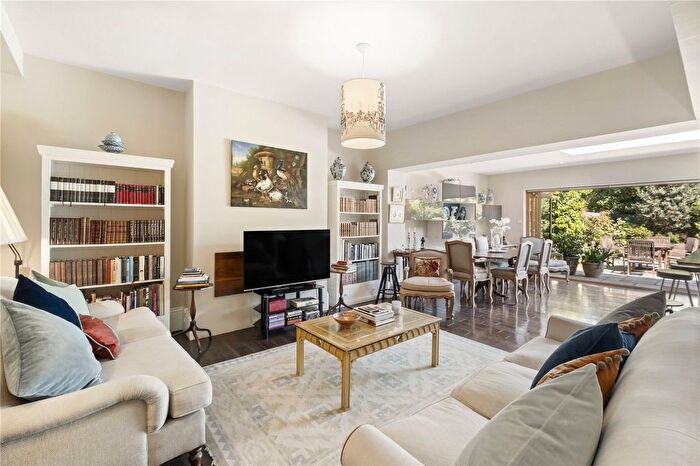 3 Bedroom Detached House For Sale In Manville Road, London, SW17
