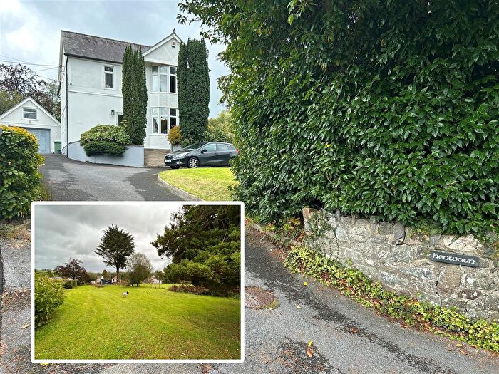 4 Bedroom Detached House For Sale In Llangunnor Road, Carmarthen, SA31