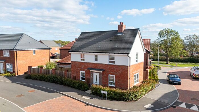 3 Bedroom Detached House For Sale In Glass Way, Leicester, LE19