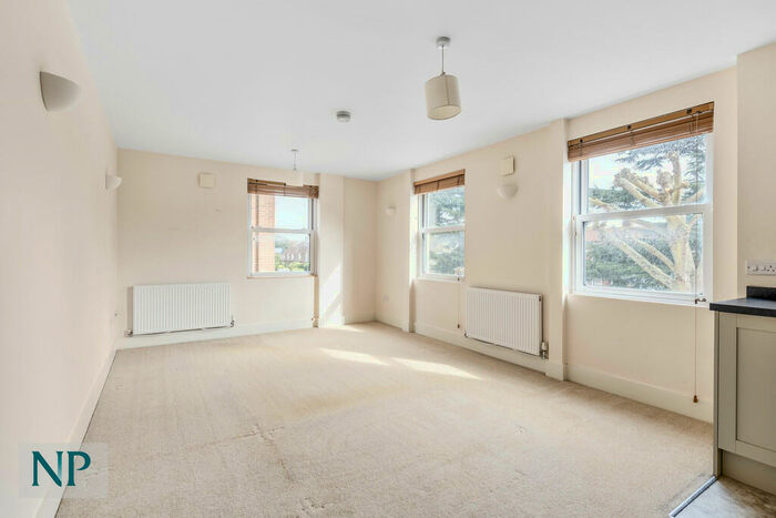 1 Bedroom Apartment For Sale In Newland Street, Witham, CM8