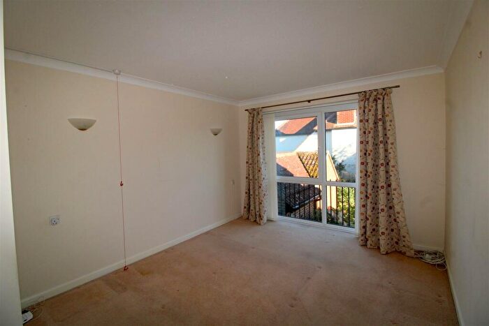2 Bedroom Retirement Property For Sale In Homeshore House, Sutton Road, Seaford, BN25
