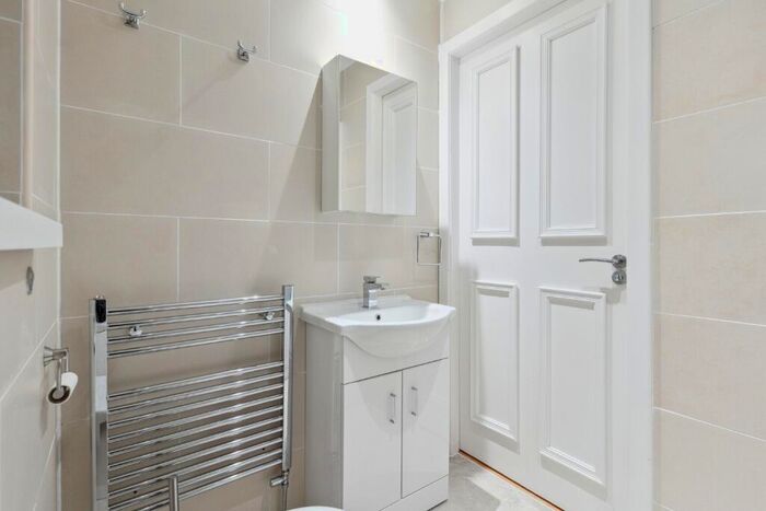 1 Bedroom Flat To Rent In Crow Road, Partick, Glasgow, G11