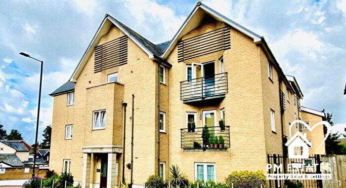 2 Bedroom Apartment For Sale In St Stephens Court, Stansted, CM24